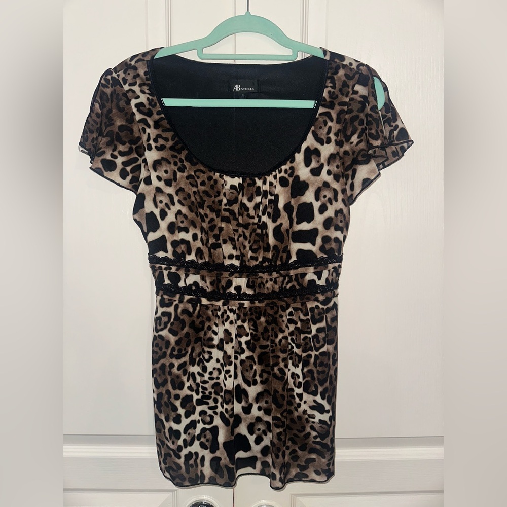 AB STUDIO LEOPARD BLOUSE size XL